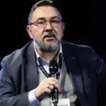 Що робити з Єрмаком? Один з «революціонерів» у «Слузі народу» вказав на складний вибір Зеленського