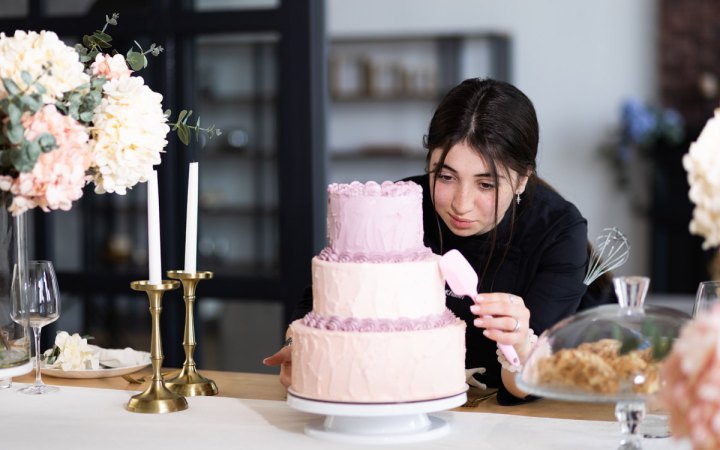 історія юної кондитерки Роні яка перетворила хобі на власний бізнес